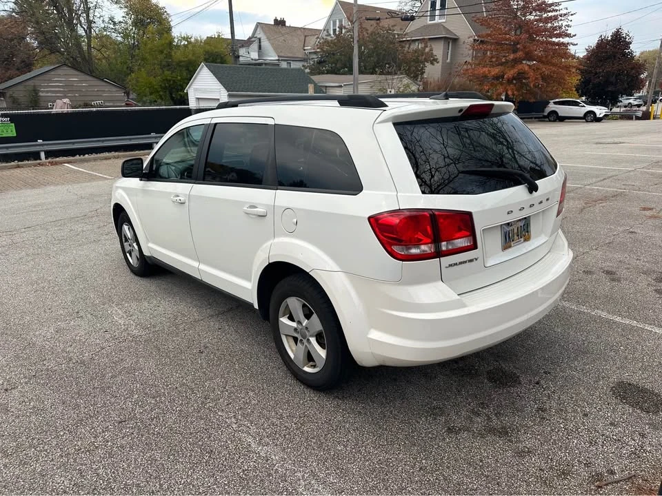 2011 Dodge Journey - Image 3 of 9
