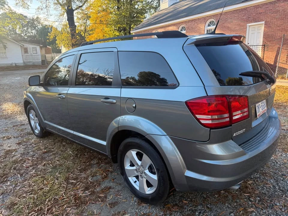 2011 Dodge Journey - Image 5 of 12