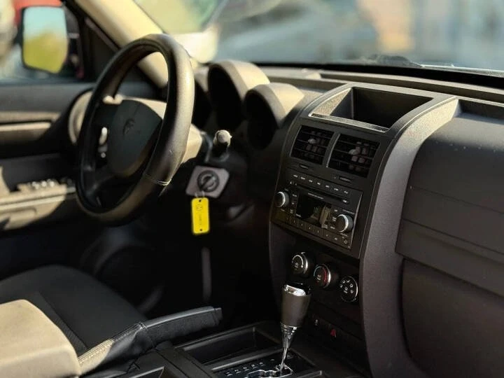 2011 Dodge Nitro - Image 8 of 12