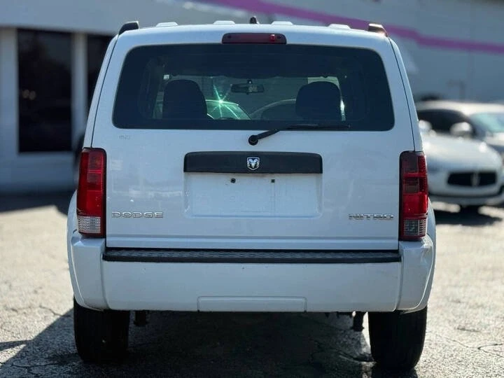 2011 Dodge Nitro - Image 5 of 12
