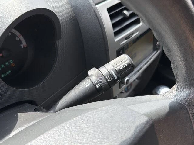 2011 Dodge Nitro - Image 19 of 19