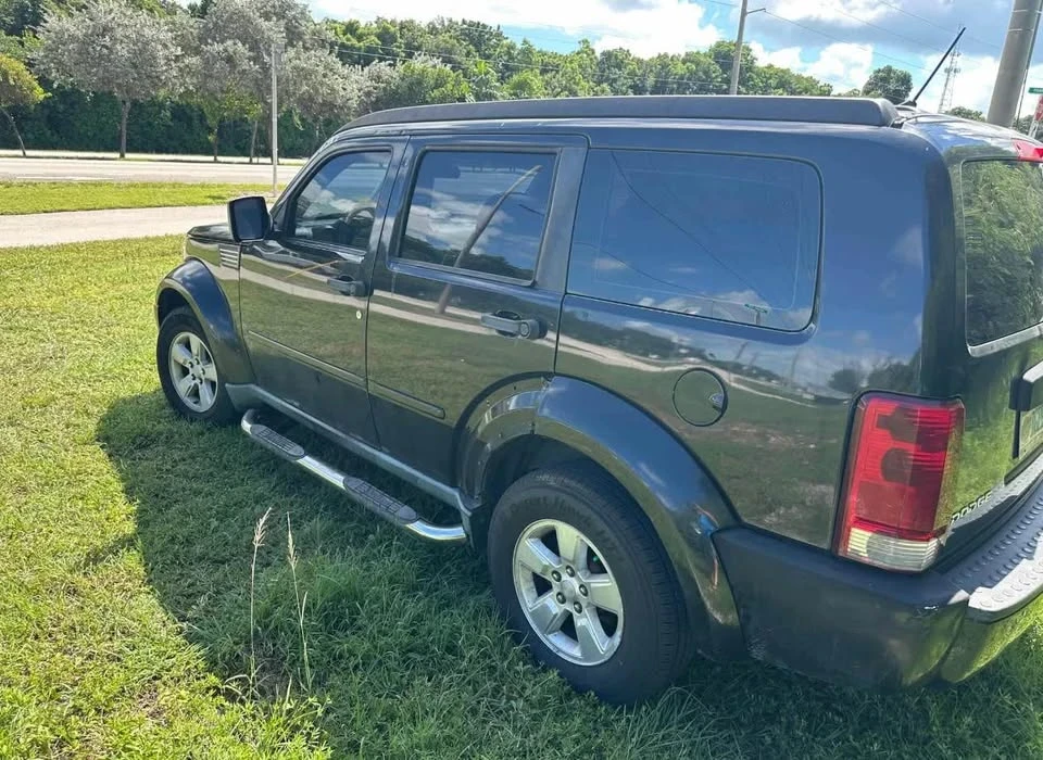 2011 Dodge Nitro - Image 2 of 2