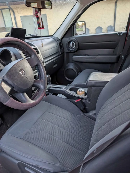 2011 Dodge Nitro - Image 12 of 13