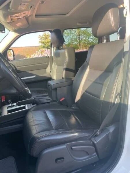 2011 Dodge Nitro - Image 11 of 18