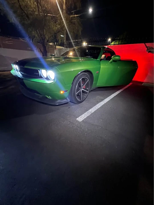 2011 Dodge Challenger SRT8 & 392 3rd Gen - Image 7 of 8
