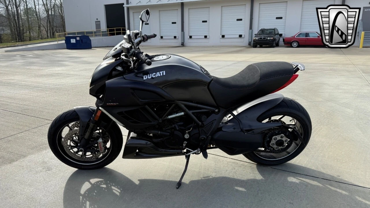 2011 Ducati Diavel - Image 5 of 21