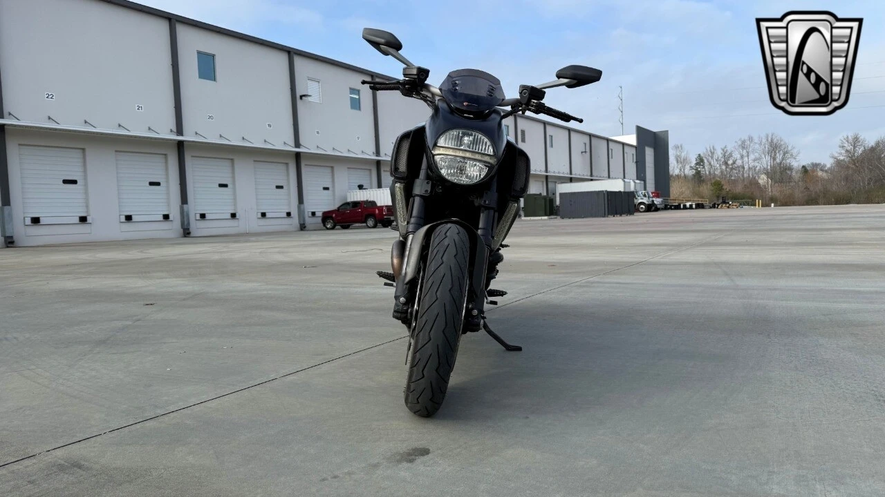 2011 Ducati Diavel - Image 3 of 21