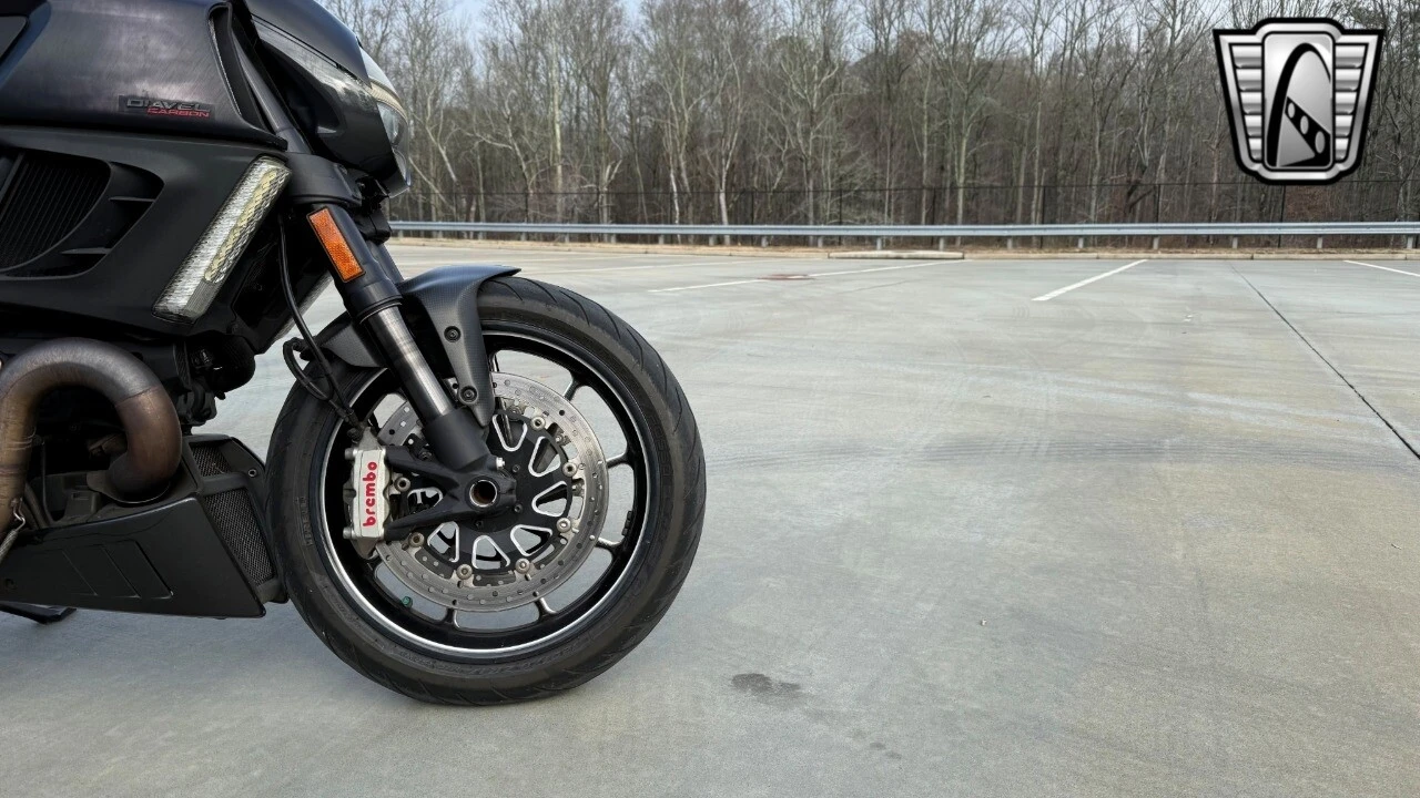 2011 Ducati Diavel - Image 13 of 21