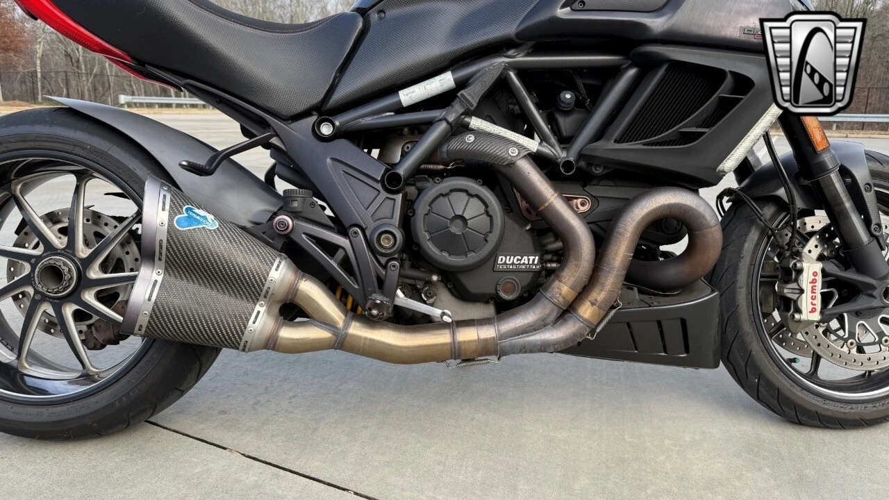 2011 Ducati Diavel - Image 12 of 21