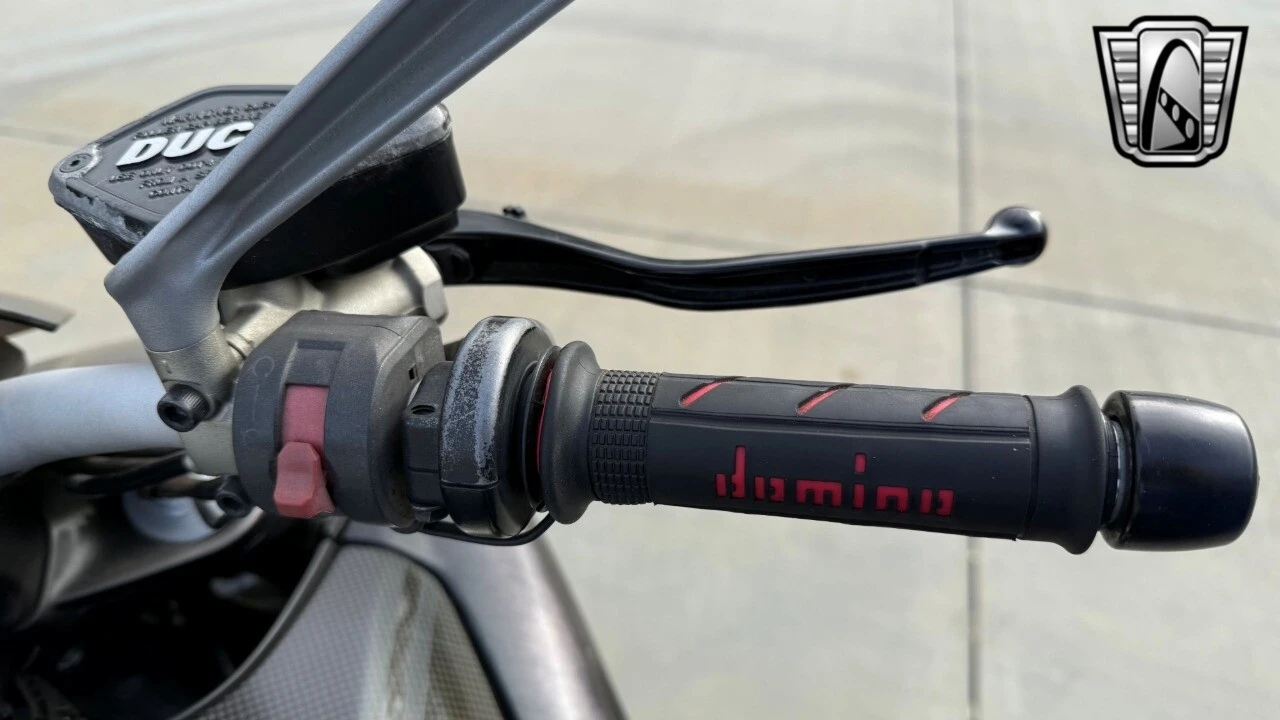 2011 Ducati Diavel - Image 20 of 21