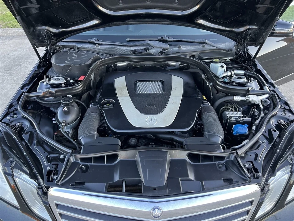 2011 Mercedes-Benz W212 E-Class - Image 13 of 21