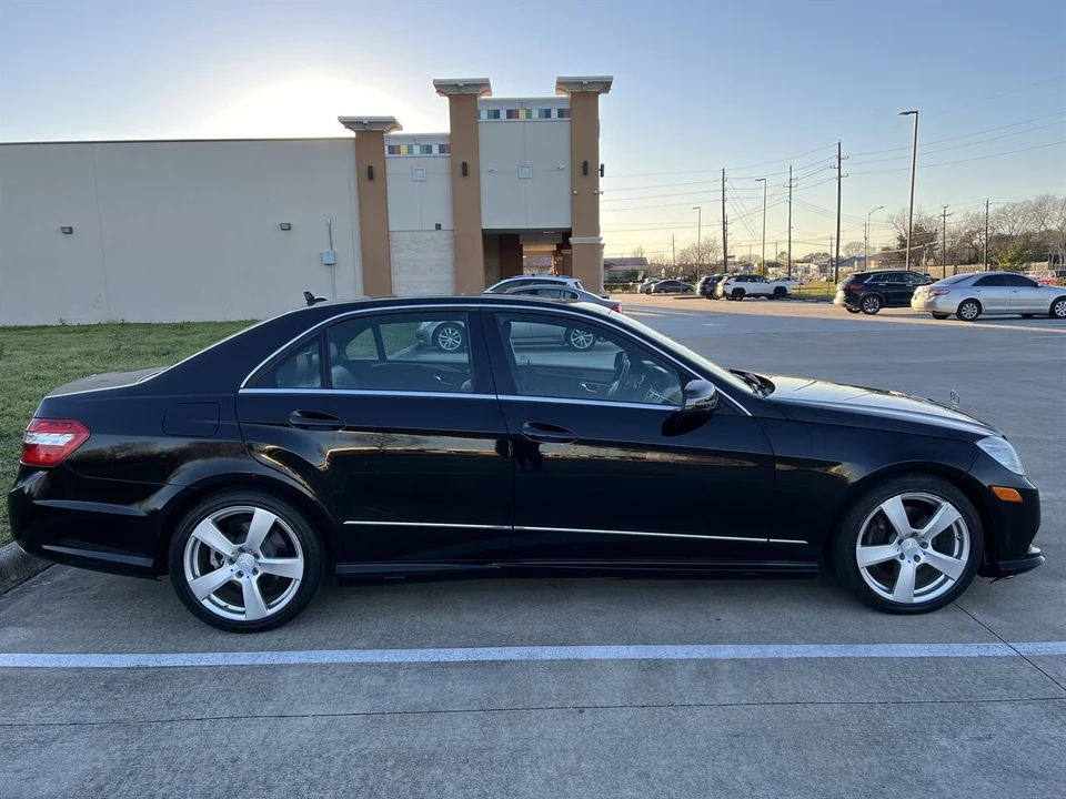 2011 Mercedes-Benz W212 E-Class - Image 6 of 21