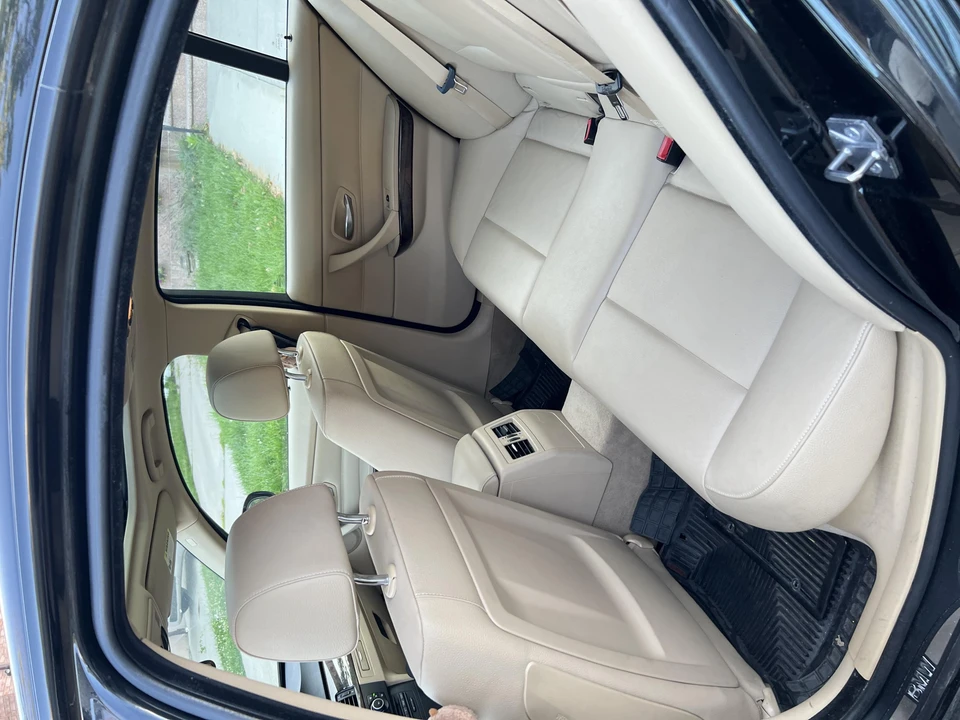 2011 BMW E90 3 Series Sedan - Image 4 of 7