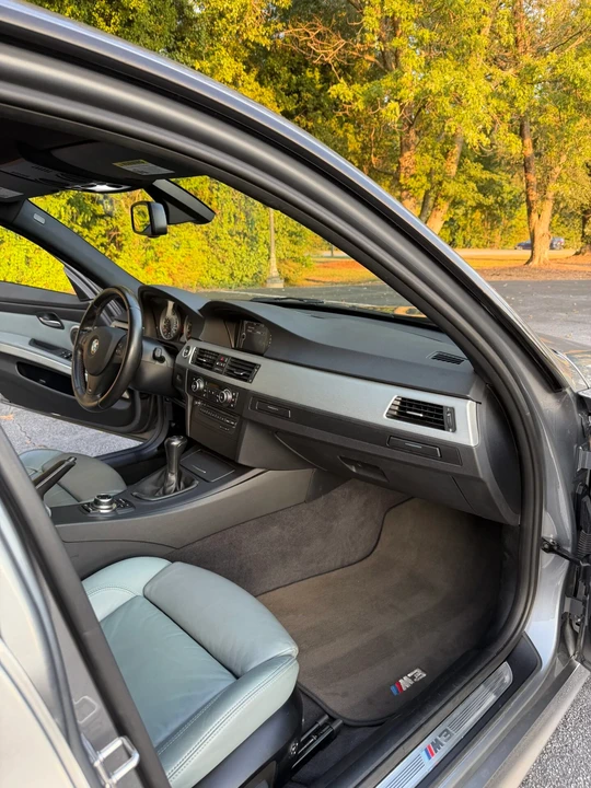 2011 BMW E90 M3 Sedan - Image 12 of 18