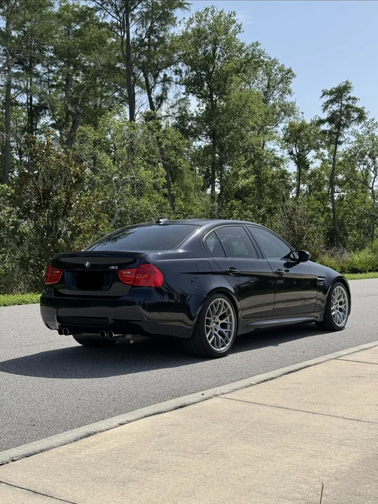2011 BMW E90 M3 Sedan - Image 5 of 31