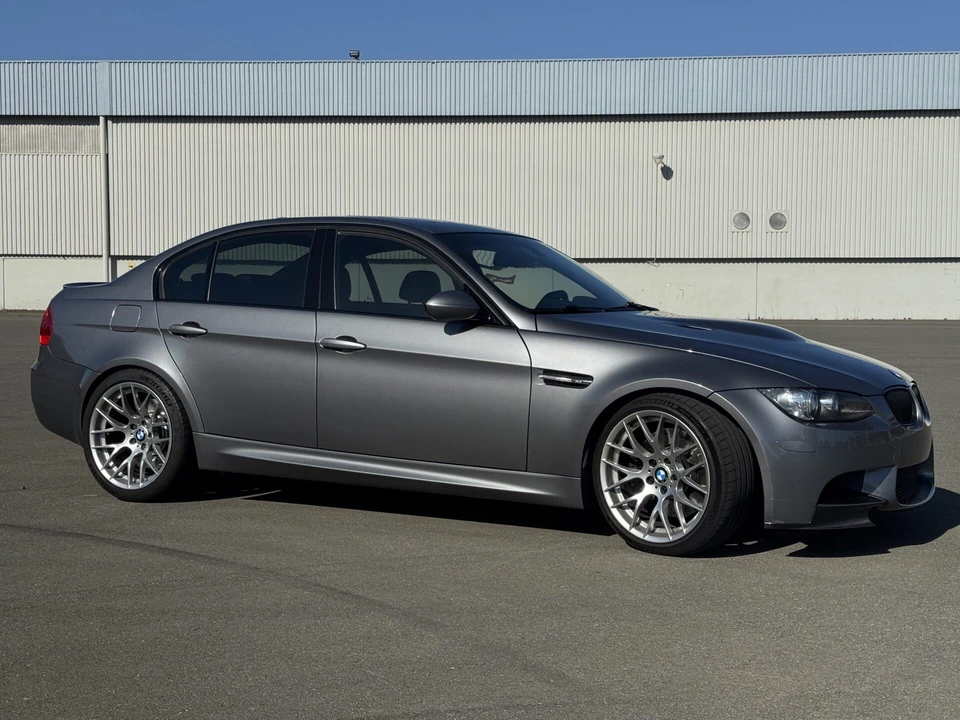 2011 BMW E90 M3 Sedan - Image 8 of 31
