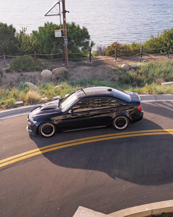 2011 BMW E90 M3 Sedan - Image 4 of 11