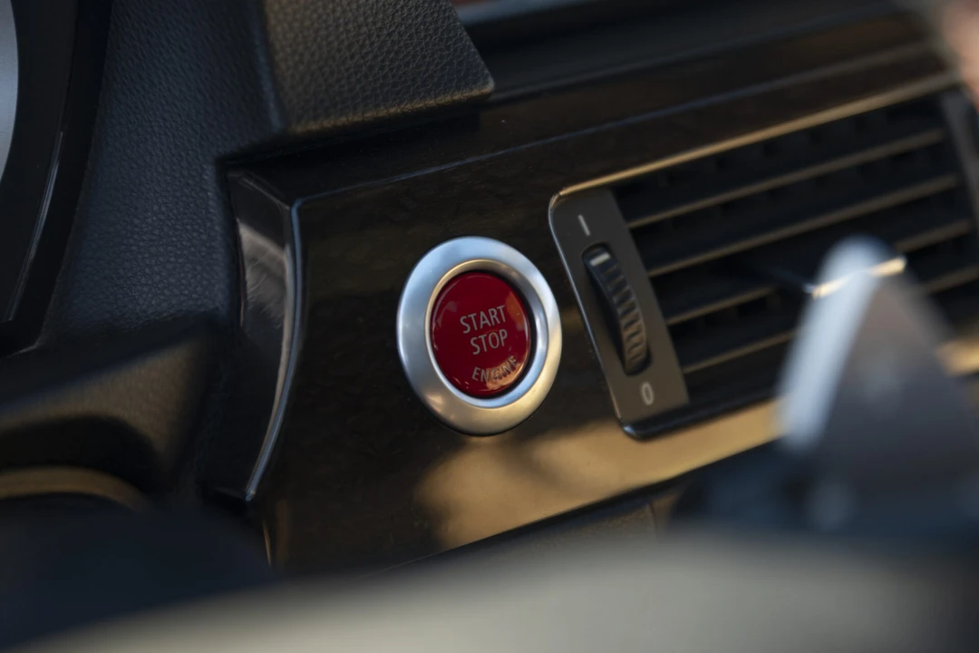 2011 BMW E90 M3 Sedan - Image 14 of 21