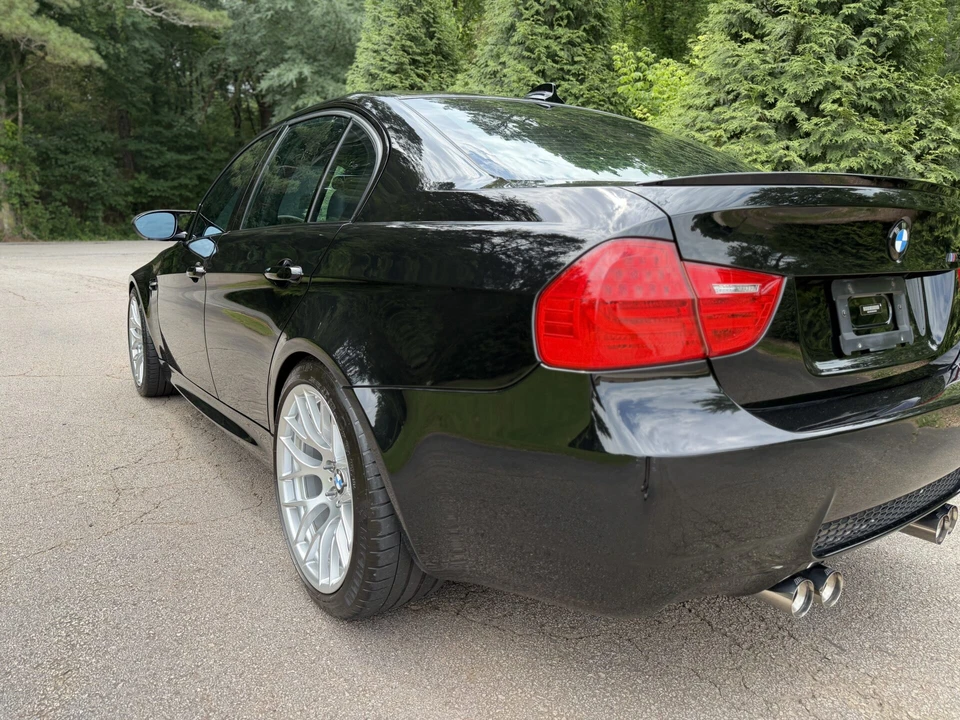 2011 BMW E90 M3 Sedan - Image 16 of 31