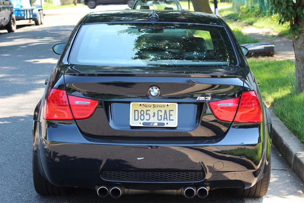 2011 BMW E90 M3 Sedan - Image 5 of 9