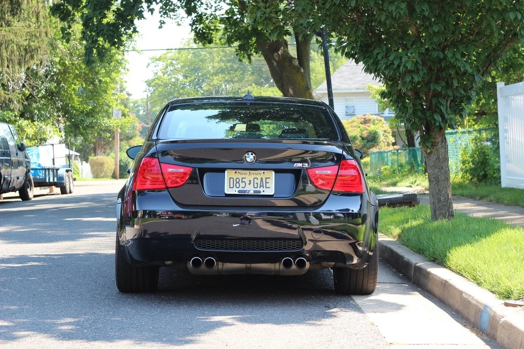 2011 BMW E90 M3 Sedan - Image 6 of 9