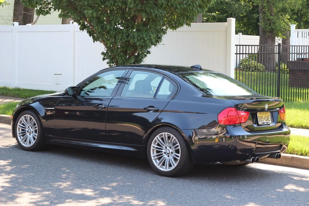 2011 BMW E90 M3 Sedan - Image 8 of 9