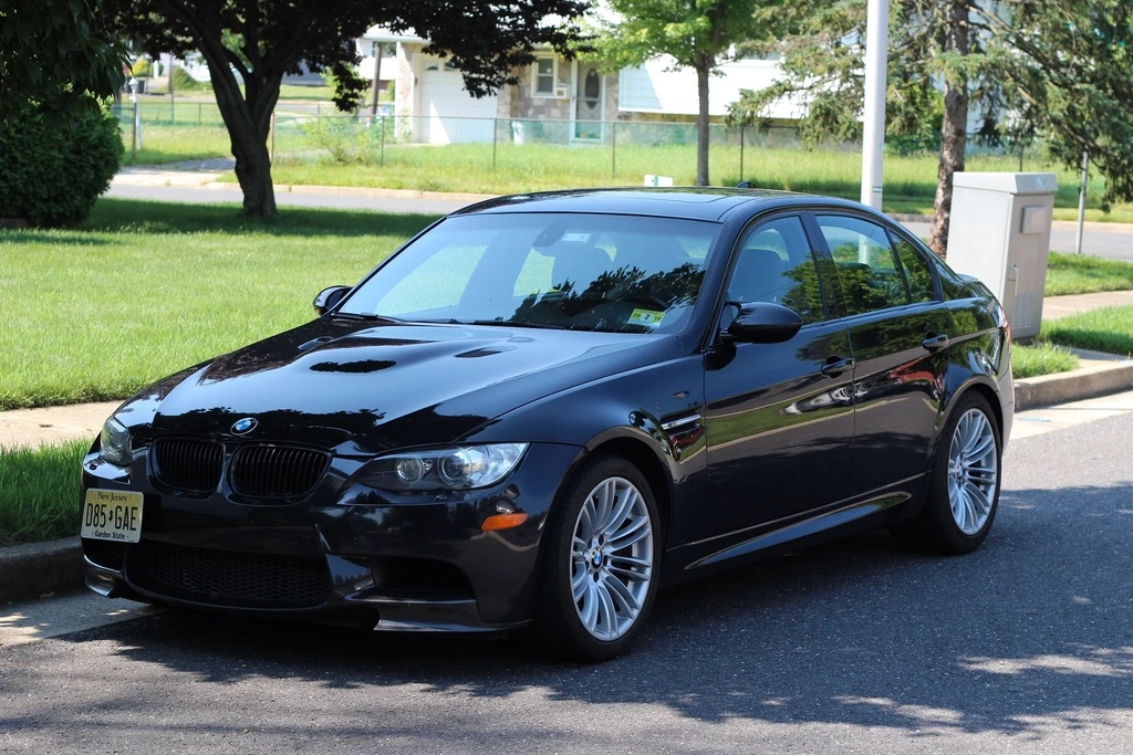 2011 BMW E90 M3 Sedan - Image 2 of 9