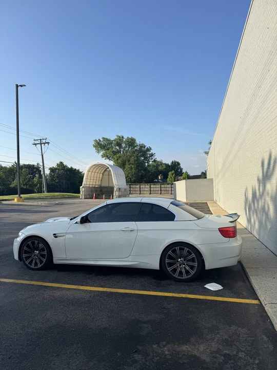 2011 BMW E93 M3 Convertible - Image 7 of 8