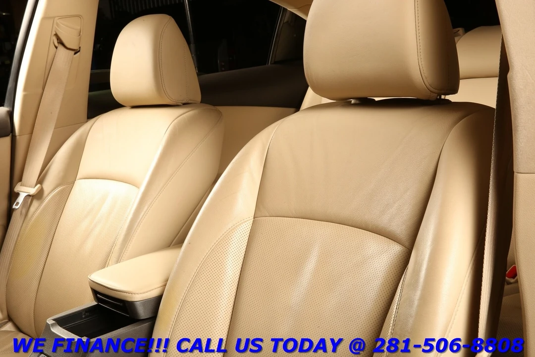 2011 Lexus ES 4th Gen - Image 12 of 21