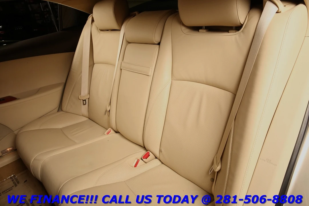 2011 Lexus ES 4th Gen - Image 21 of 21