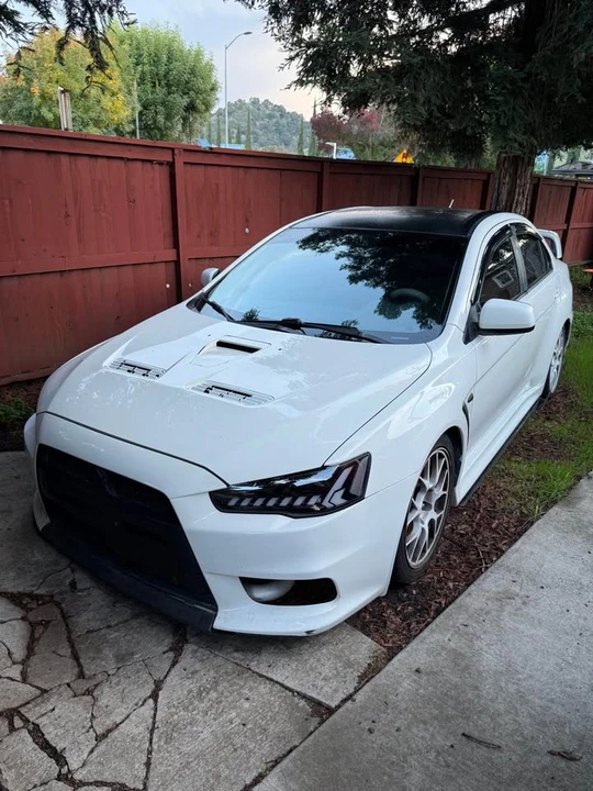 2011 Mitsubishi Lancer Evolution X 9th Gen - Image 2 of 6