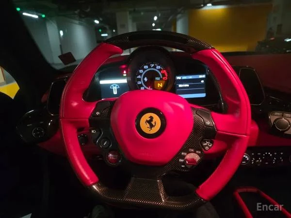 2011 Ferrari 458 Italia - Image 9 of 13