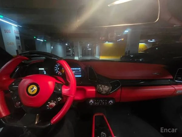 2011 Ferrari 458 Italia - Image 10 of 13
