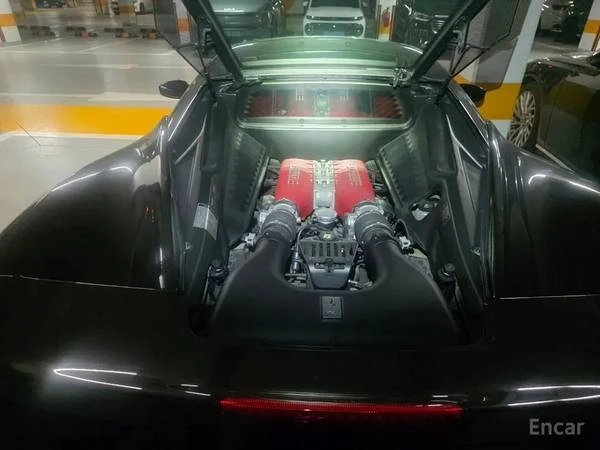 2011 Ferrari 458 Italia - Image 7 of 13