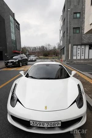 2011 Ferrari 458 Italia - Image 16 of 16