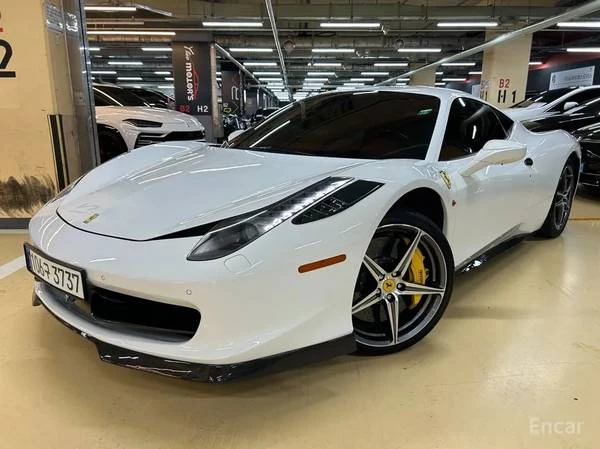 2011 Ferrari 458 Italia - Image 16 of 18