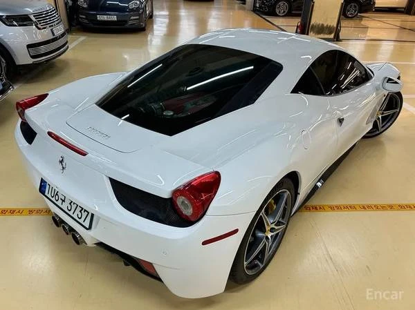 2011 Ferrari 458 Italia - Image 15 of 18