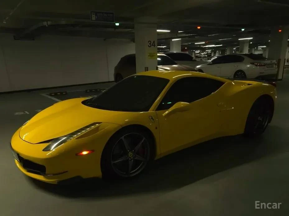 2011 Ferrari 458 Italia - Image 17 of 20