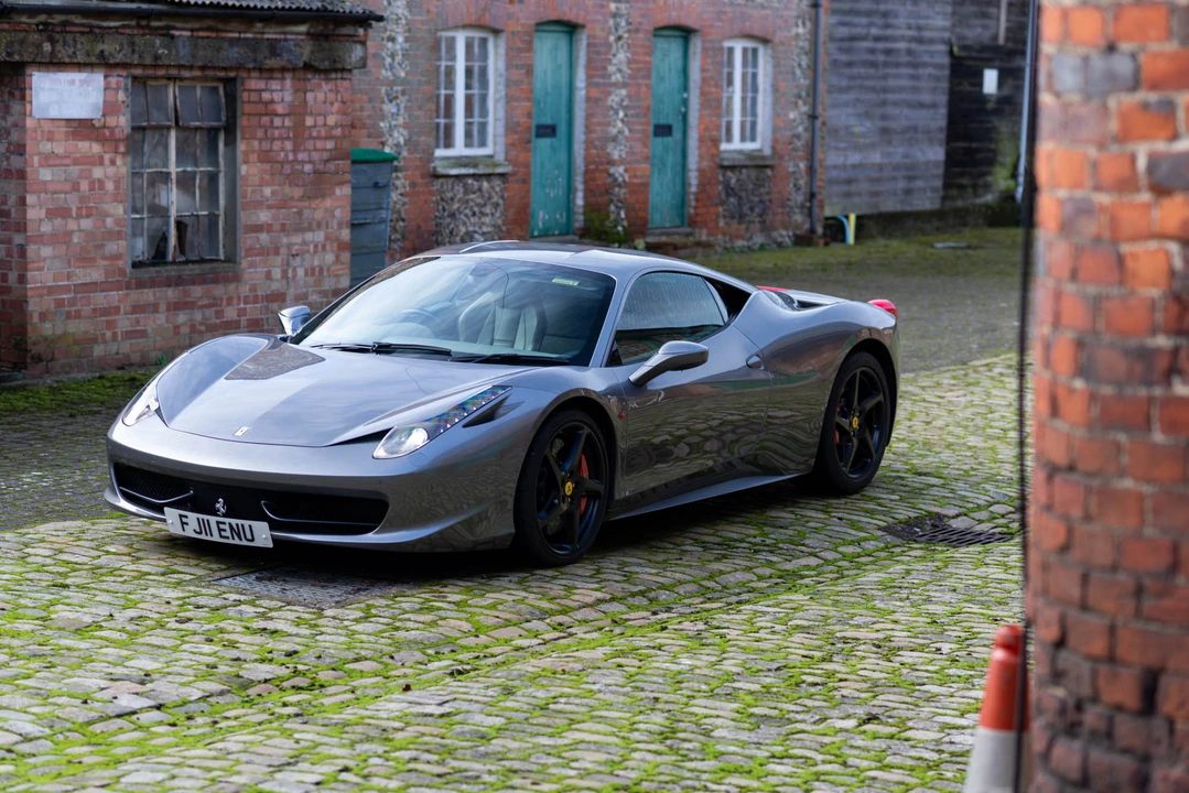 2011 Ferrari 458 Italia - Image 9 of 31