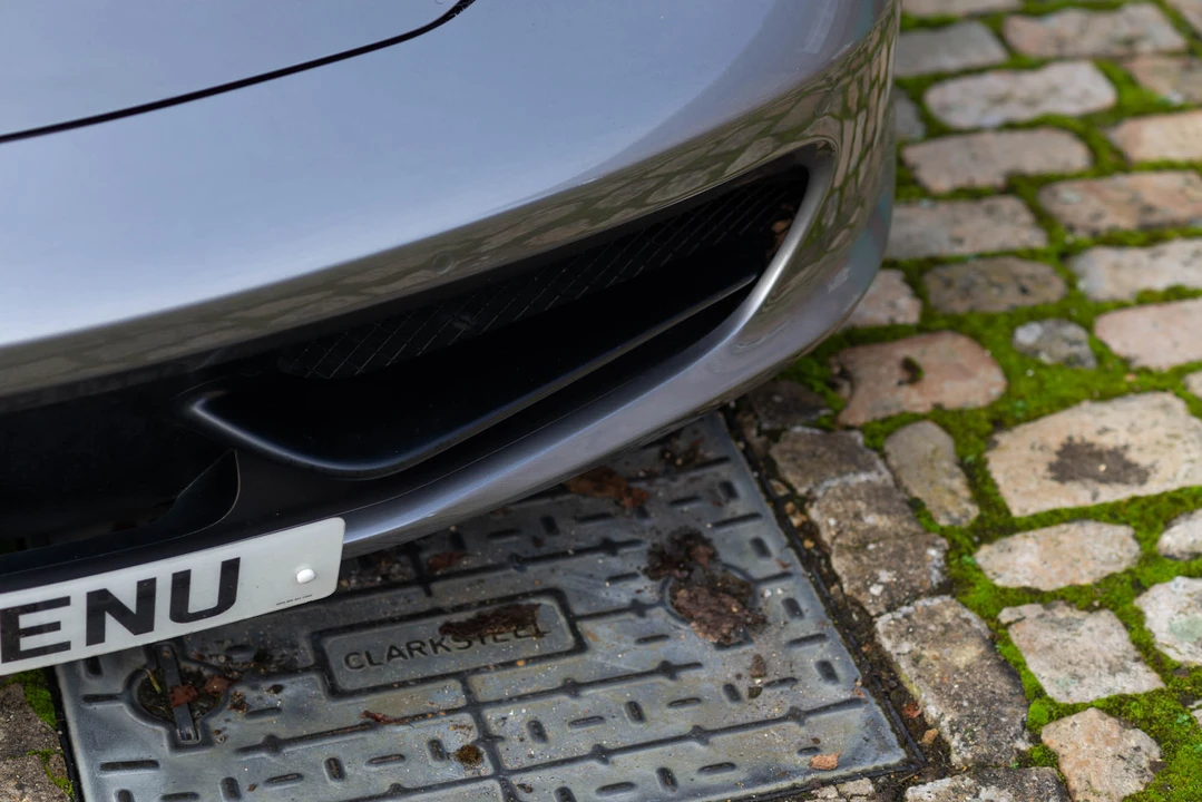 2011 Ferrari 458 Italia - Image 16 of 31