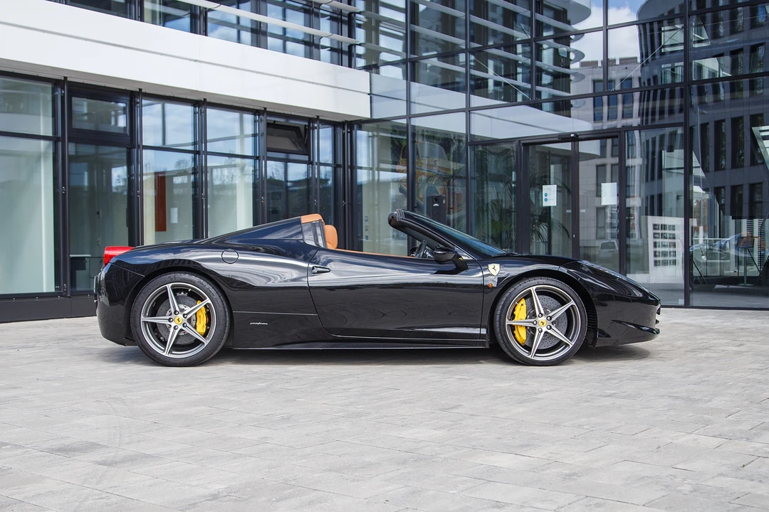 2011 Ferrari 458 Spider - Image 4 of 31