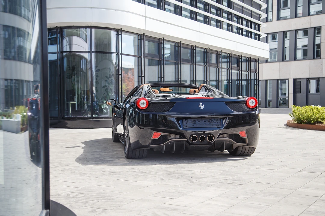 2011 Ferrari 458 Spider - Image 7 of 31