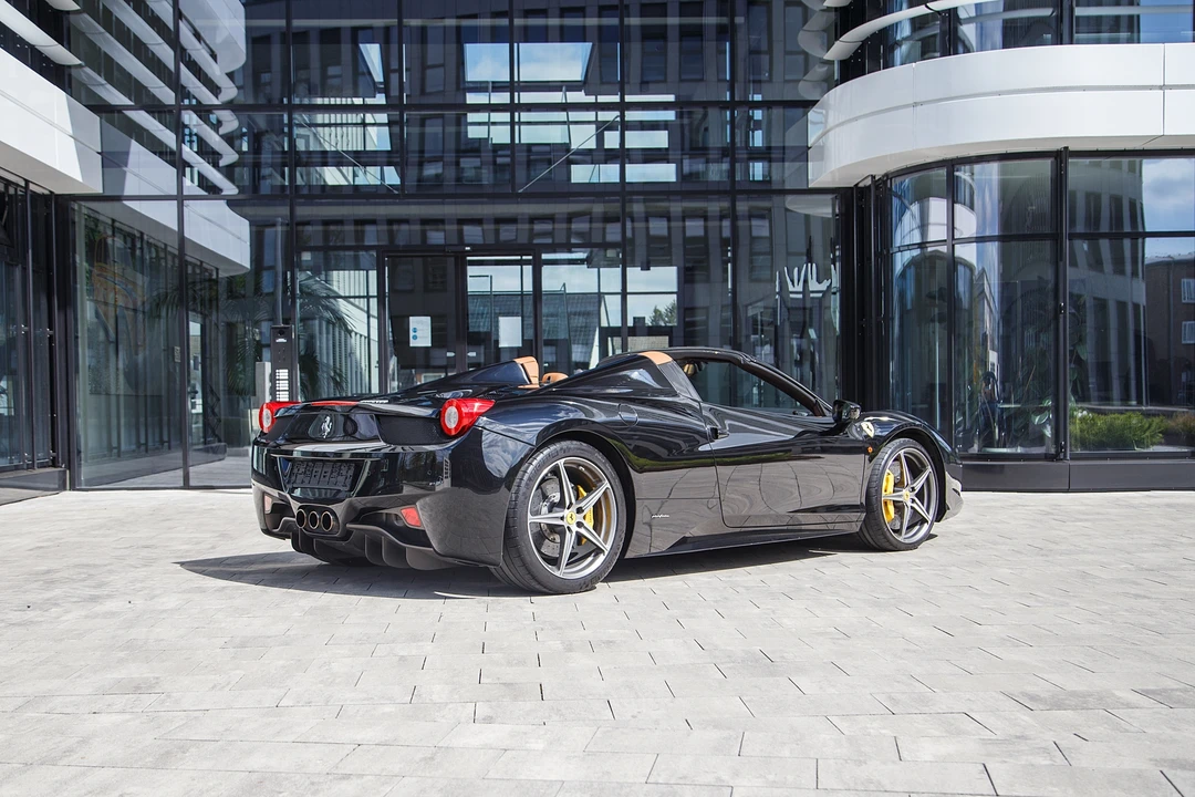 2011 Ferrari 458 Spider - Image 11 of 31
