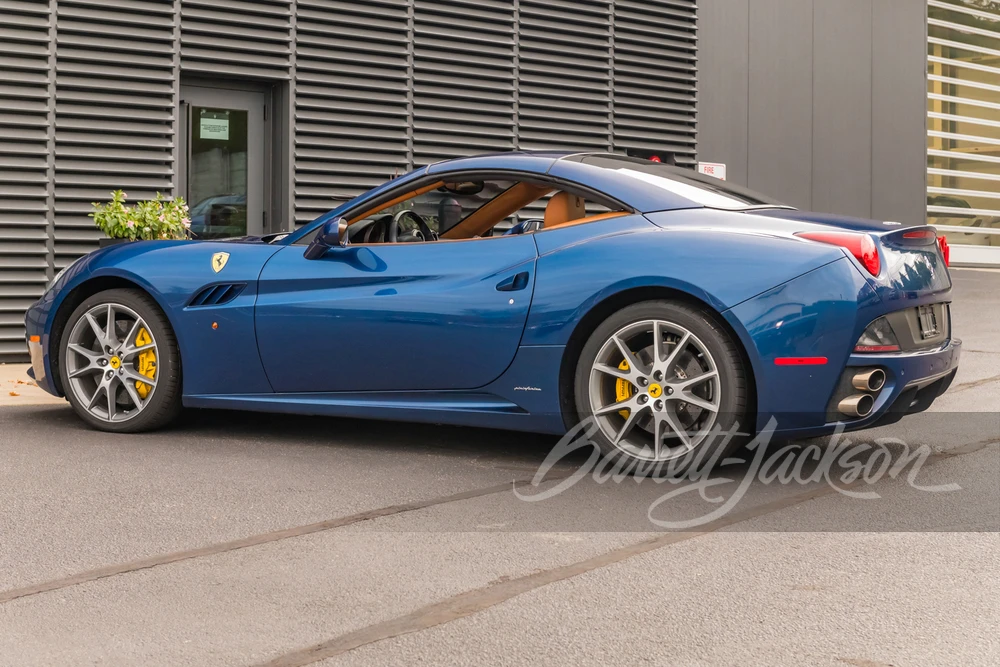 2011 Ferrari California - Image 16 of 31