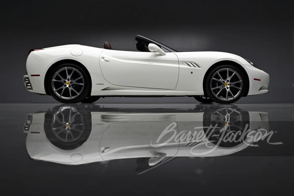 2011 Ferrari California - Image 21 of 31