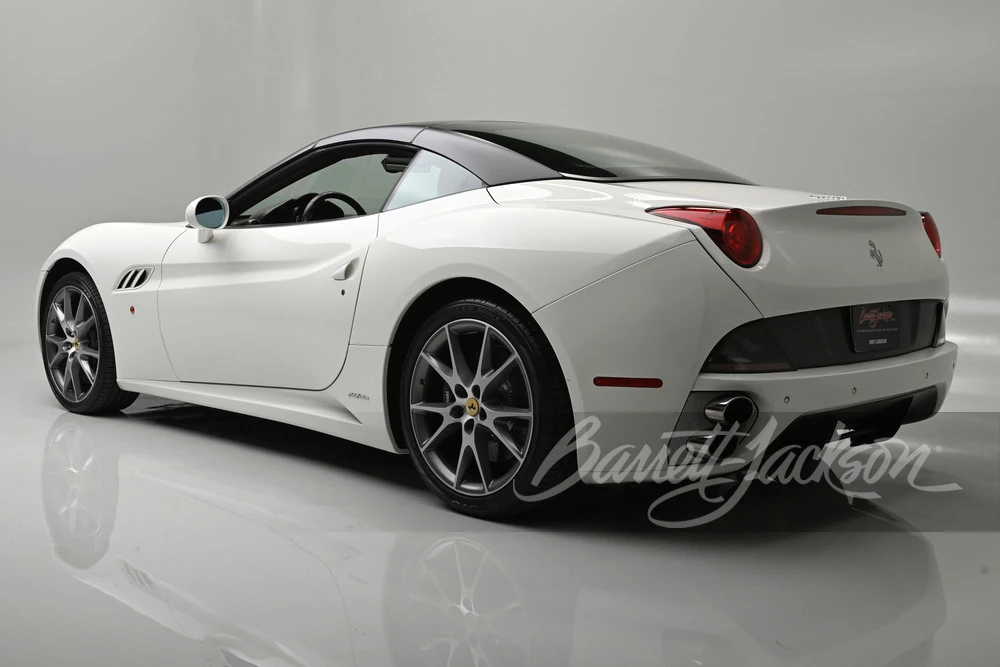 2011 Ferrari California - Image 30 of 31