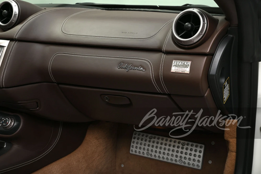 2011 Ferrari California - Image 13 of 31