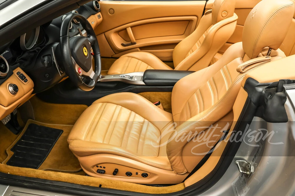 2011 Ferrari California - Image 17 of 31