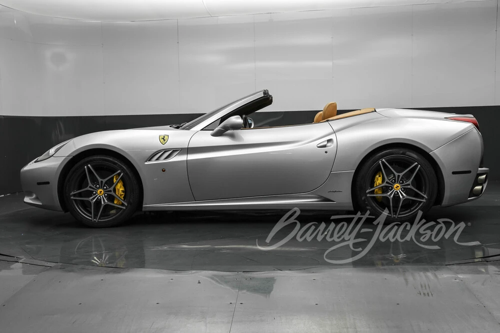 2011 Ferrari California - Image 22 of 31