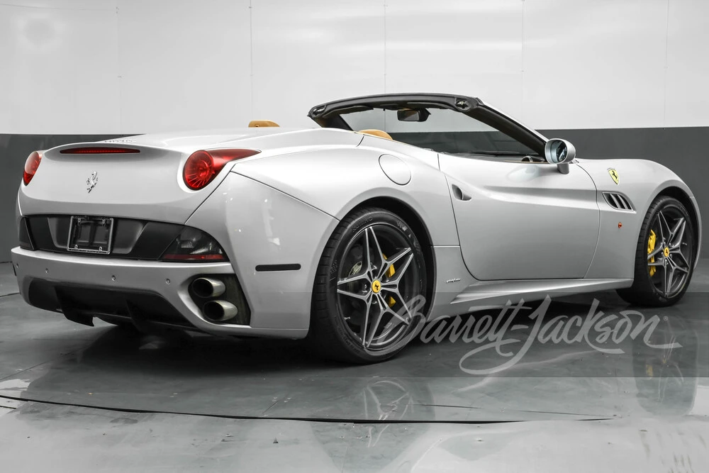 2011 Ferrari California - Image 2 of 31